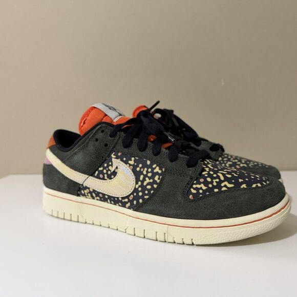 Nike Dunk Low SE Rainbow Trout Sneakers Mens 9 Suede Low Top Lace Up FN7523-300